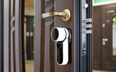 Smart Locks versus Traditional Locks – Which Should You Pick?